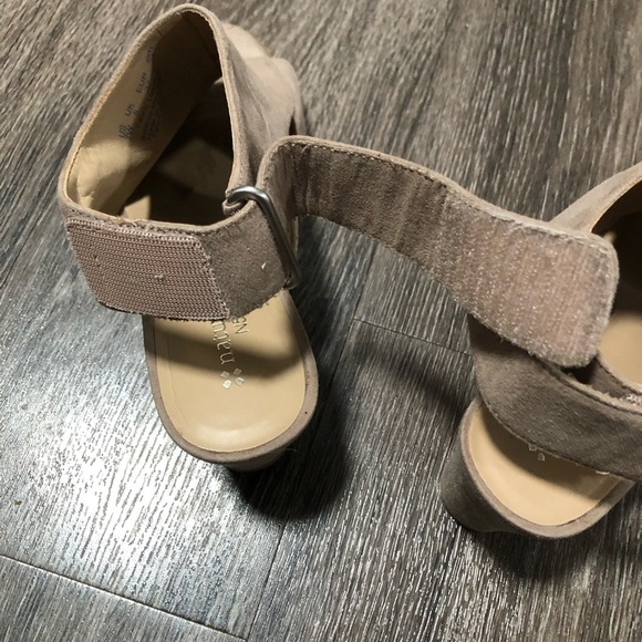 Naturalizer Lucky Block Heel Sandals 7W N5 Comfort Tan Suede Peep Toe - Picture 4 of 8